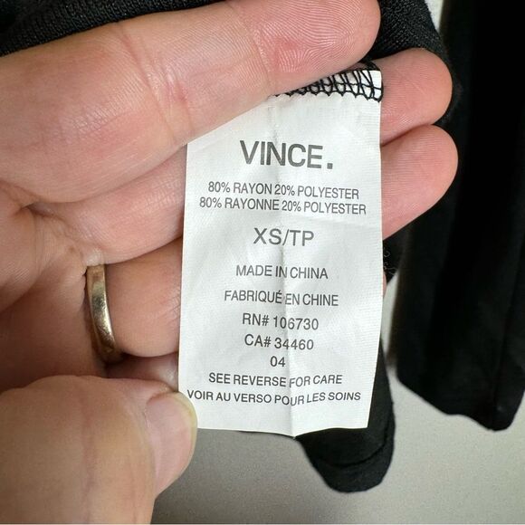 Vince Two Tone Long Sleeve Knit Top Black White Layered Look Women’s Size XS - Picture 6 of 7